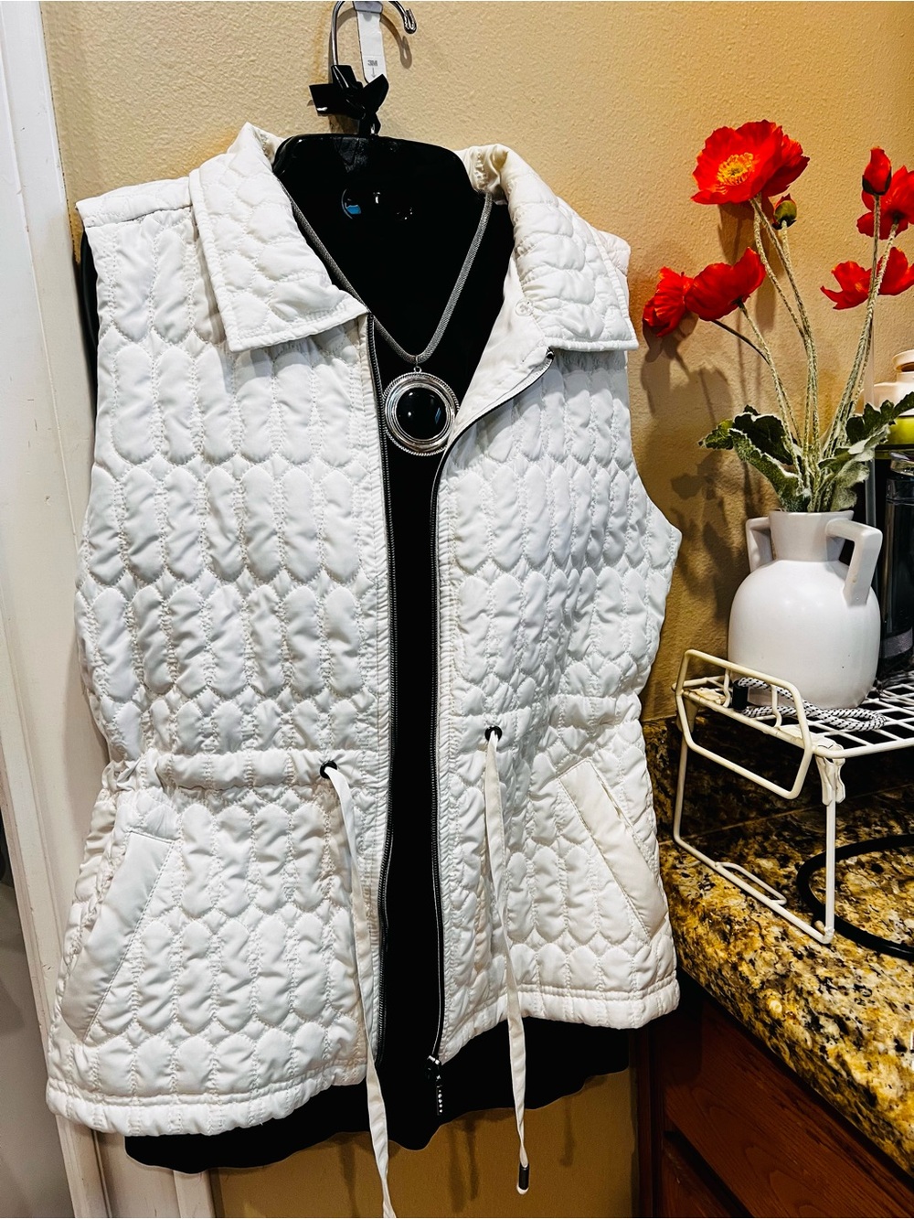 Women's White Quilted Sleeveless Vest with Drawstring Waist